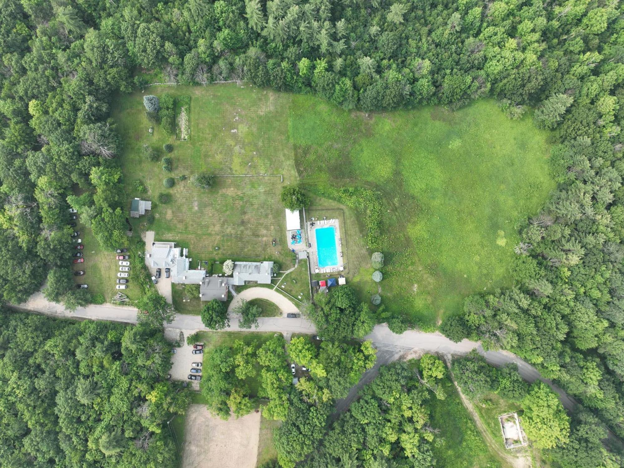 Blue Bear Inn Francestown ภายนอก รูปภาพ